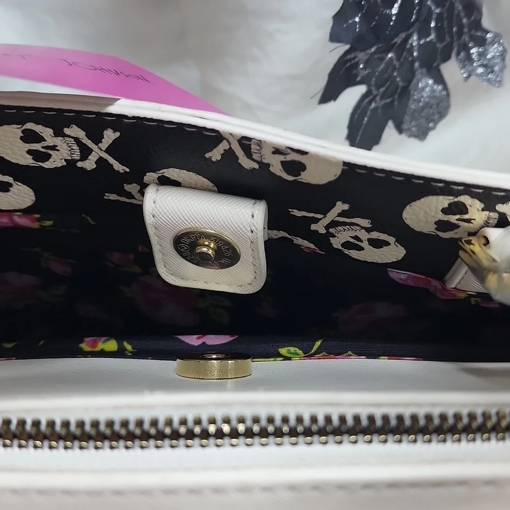 BETSEY JOHNSON SKULL SATCHEL